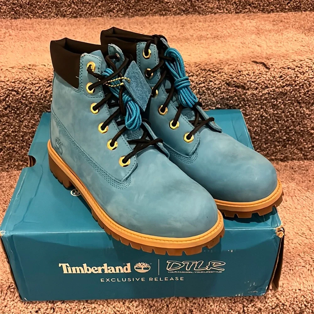 Timberland x DTLR 6” Premium WPBT bright blue Boots new Boys Size 6.5 Juniors
